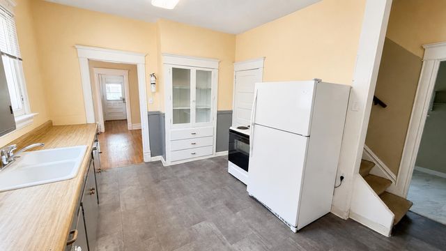 943 E Ermina Ave, Spokane, WA 99207