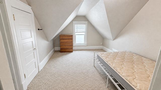 943 E Ermina Ave, Spokane, WA 99207