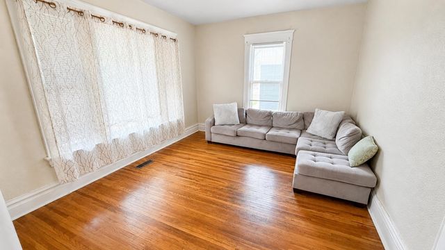 943 E Ermina Ave, Spokane, WA 99207