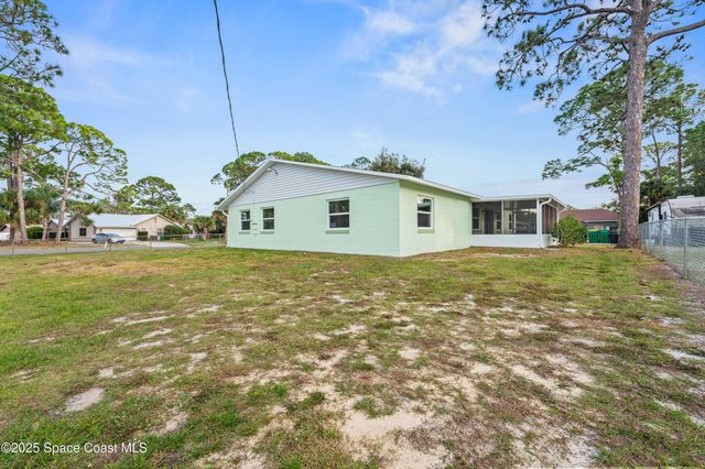 6450 Ember Avenue, Cocoa, FL 32927