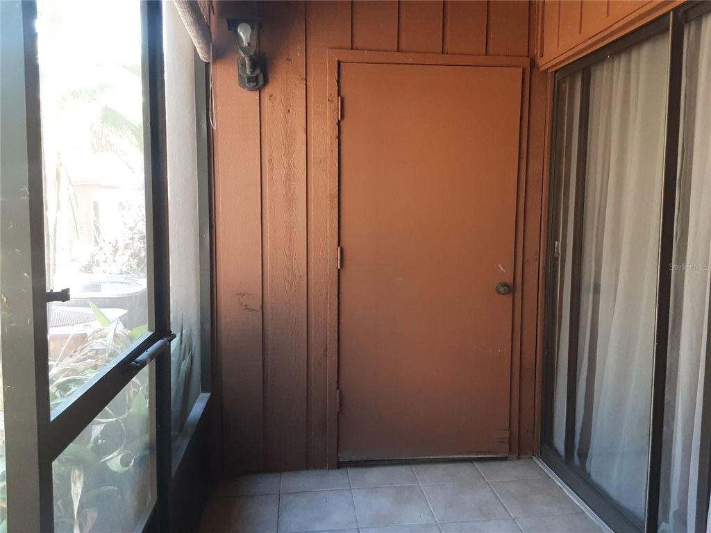 Image 16 of property listing at 1056 E MICHIGAN STREET 1056A, Orlando, FL 32806