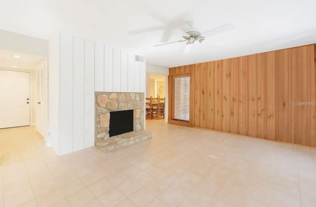 Image 5 of property listing at 1056 E MICHIGAN STREET 1056A, Orlando, FL 32806