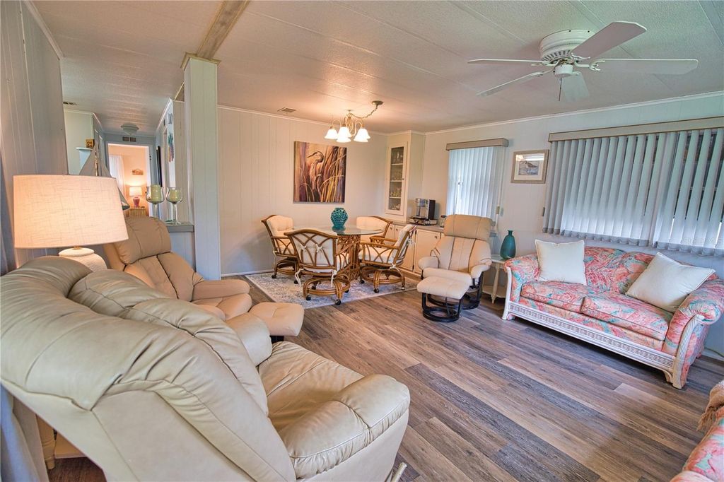 Image 15 of property listing at 236 N FIJI CIRCLE, Englewood, FL 34223