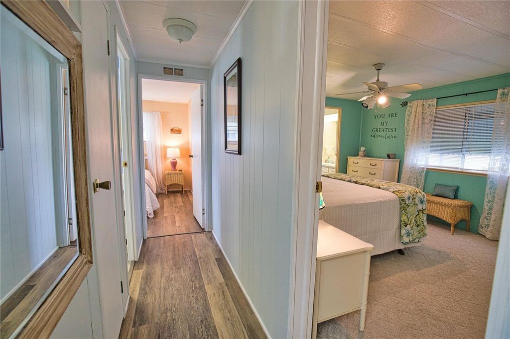 Image 16 of property listing at 236 N FIJI CIRCLE, Englewood, FL 34223