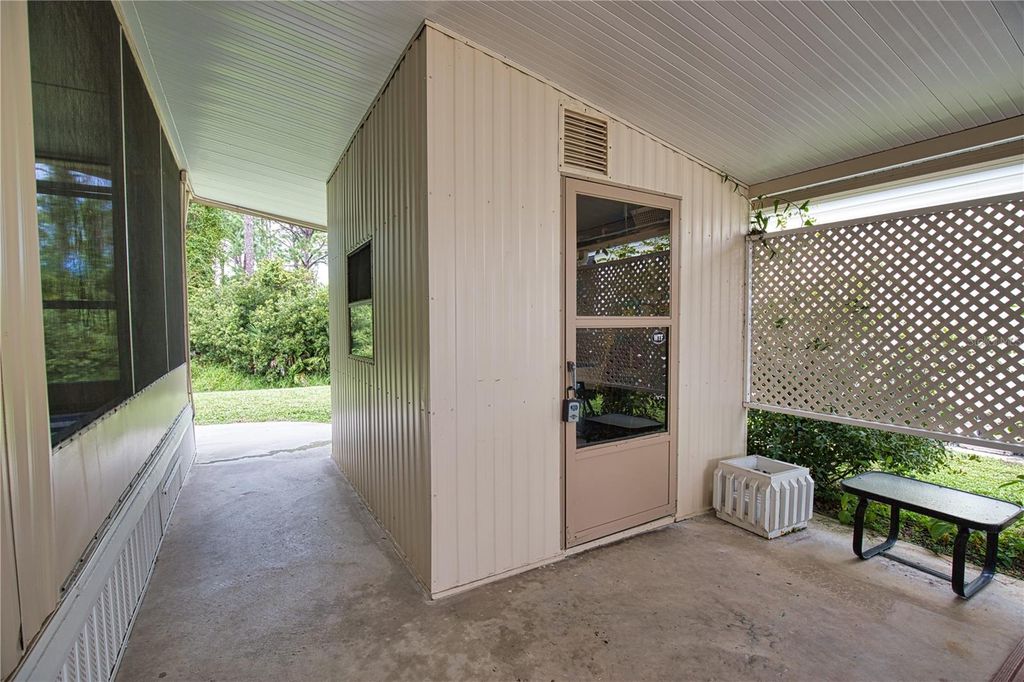 Image 25 of property listing at 236 N FIJI CIRCLE, Englewood, FL 34223