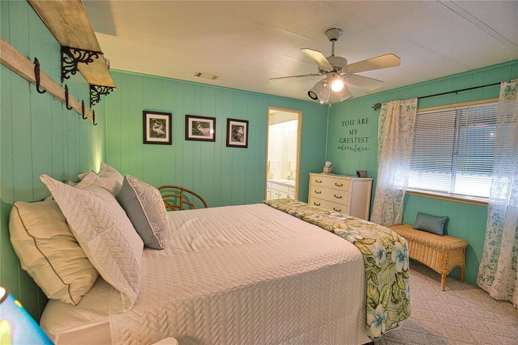 Image 32 of property listing at 236 N FIJI CIRCLE, Englewood, FL 34223