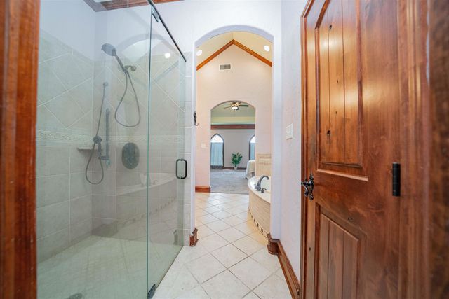 4721 Bobwhite Rd, Gilmer, TX 75645