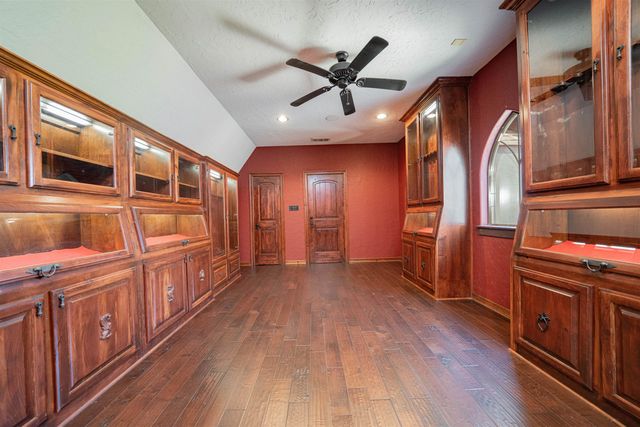 4721 Bobwhite Rd, Gilmer, TX 75645