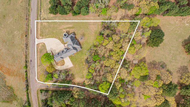 4721 Bobwhite Rd, Gilmer, TX 75645