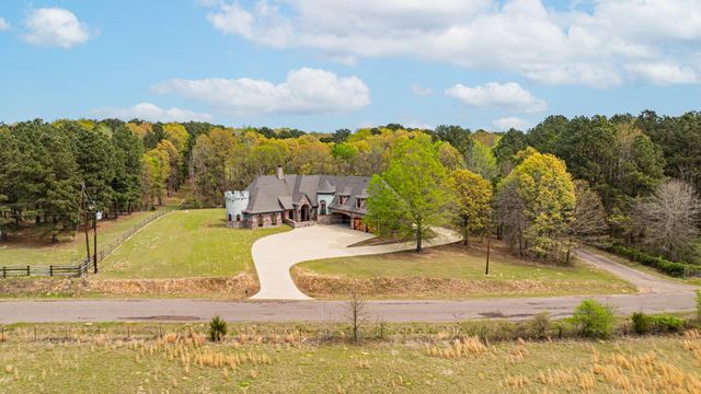 4721 Bobwhite Rd, Gilmer, TX 75645