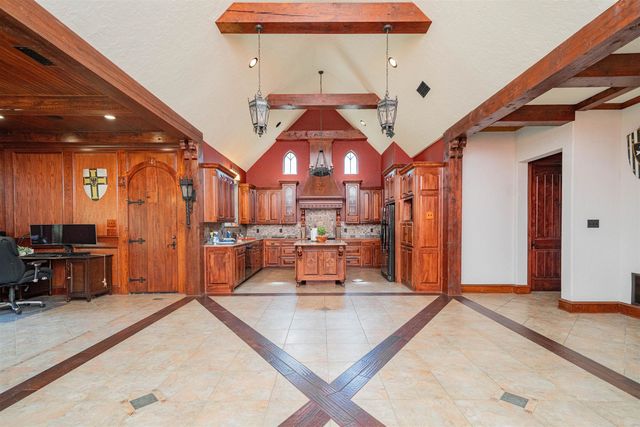 4721 Bobwhite Rd, Gilmer, TX 75645