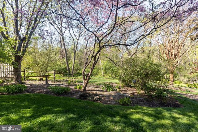 1077 FIDDLERS ROAD, Chambersburg, PA 17202