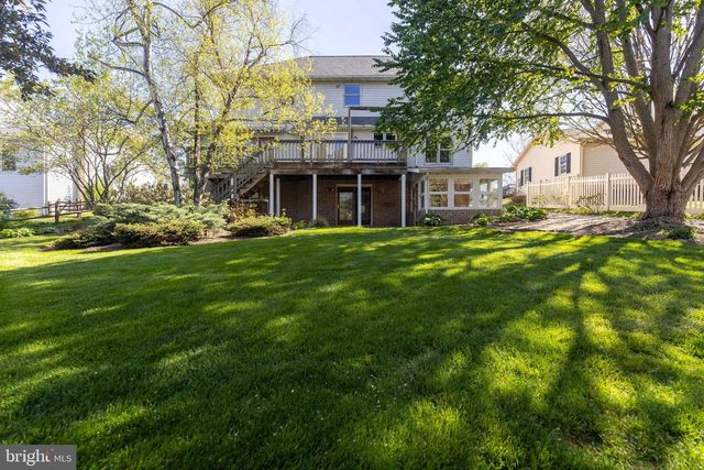 1077 FIDDLERS ROAD, Chambersburg, PA 17202