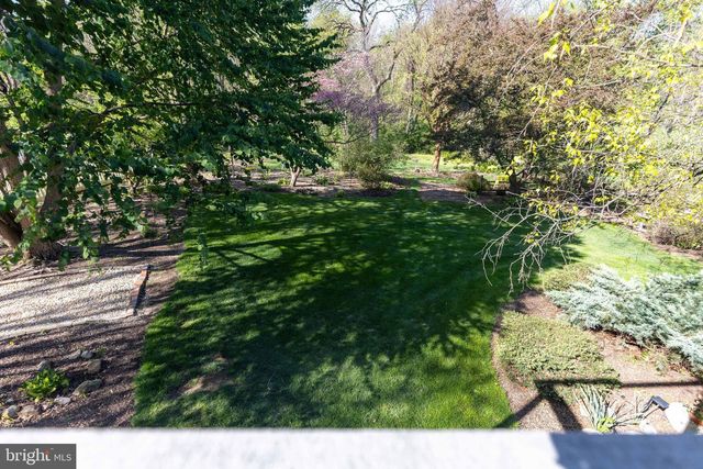 1077 FIDDLERS ROAD, Chambersburg, PA 17202