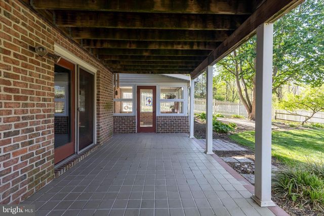 1077 FIDDLERS ROAD, Chambersburg, PA 17202