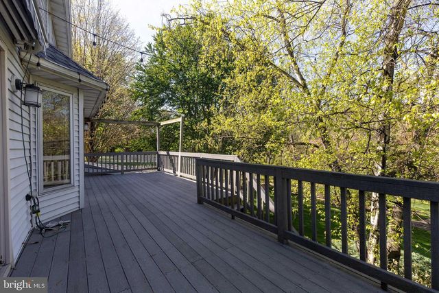 1077 FIDDLERS ROAD, Chambersburg, PA 17202