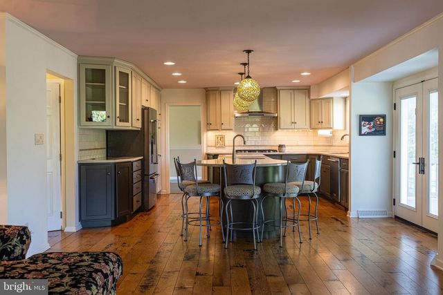 1077 FIDDLERS ROAD, Chambersburg, PA 17202