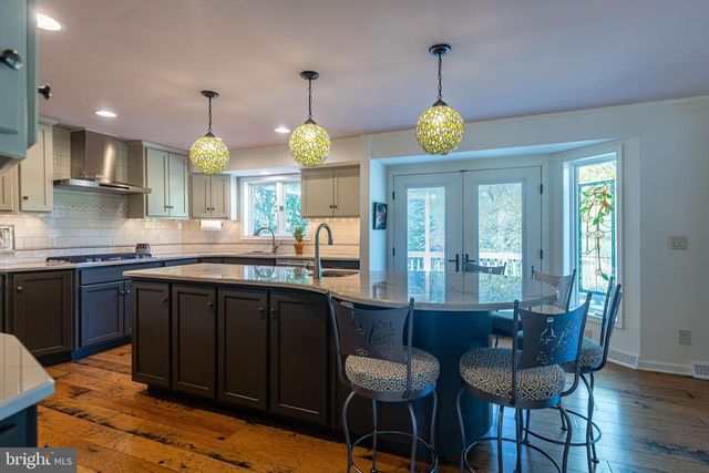 1077 FIDDLERS ROAD, Chambersburg, PA 17202