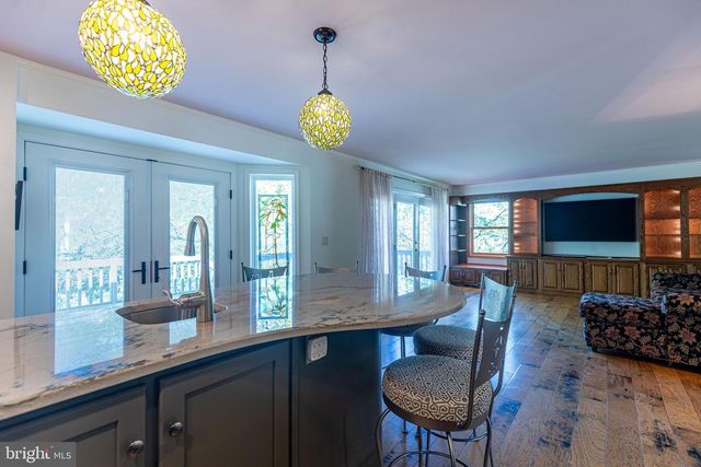 1077 FIDDLERS ROAD, Chambersburg, PA 17202