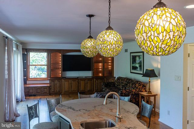 1077 FIDDLERS ROAD, Chambersburg, PA 17202