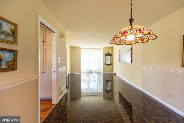 1077 FIDDLERS ROAD, Chambersburg, PA 17202