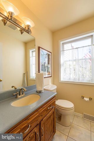 1077 FIDDLERS ROAD, Chambersburg, PA 17202