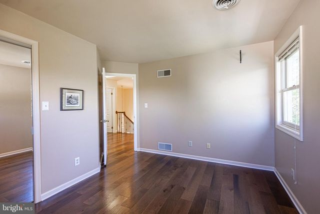 1077 FIDDLERS ROAD, Chambersburg, PA 17202