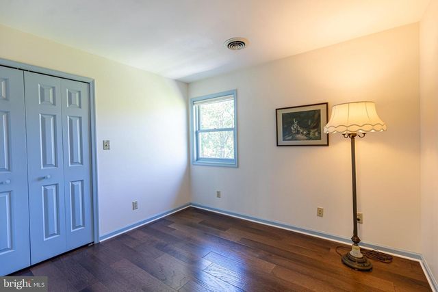 1077 FIDDLERS ROAD, Chambersburg, PA 17202