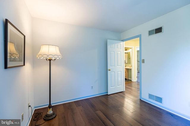 1077 FIDDLERS ROAD, Chambersburg, PA 17202