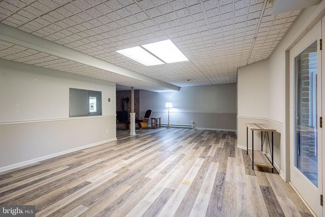 1077 FIDDLERS ROAD, Chambersburg, PA 17202