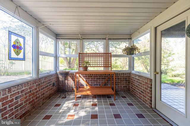 1077 FIDDLERS ROAD, Chambersburg, PA 17202