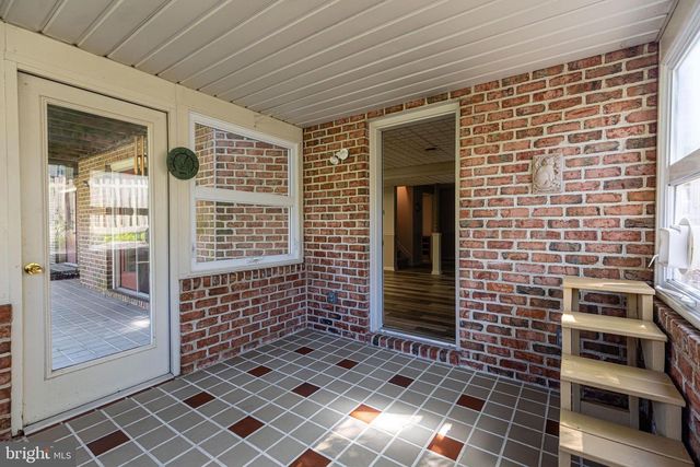 1077 FIDDLERS ROAD, Chambersburg, PA 17202