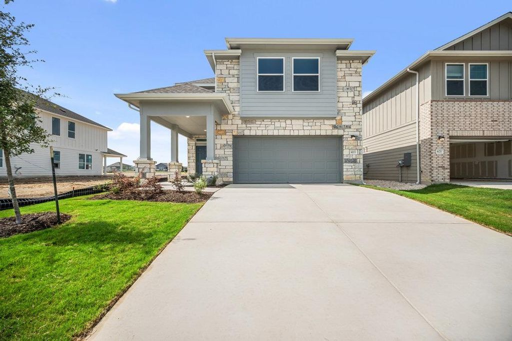 185 Young ST, Buda, TX 78610