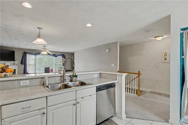 8550 Tidewater Dr Apt A1, Norfolk, VA 23503