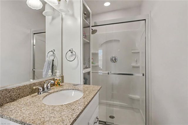 8550 Tidewater Dr Apt A1, Norfolk, VA 23503