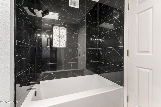 3619 W GRISWOLD Road, Phoenix, AZ 85051