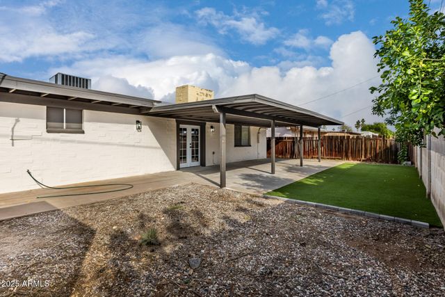 3619 W GRISWOLD Road, Phoenix, AZ 85051