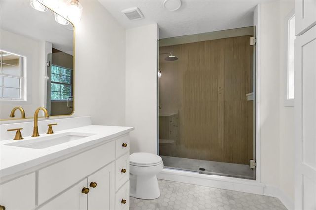 701 Horseshoe Drive, Pleasant Hill, MO 64080