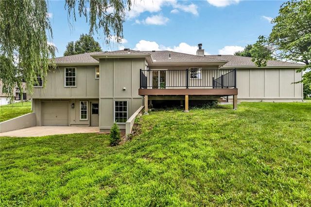 701 Horseshoe Drive, Pleasant Hill, MO 64080
