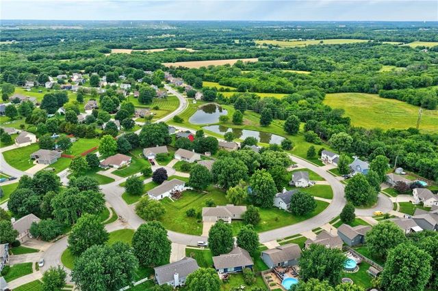 701 Horseshoe Drive, Pleasant Hill, MO 64080