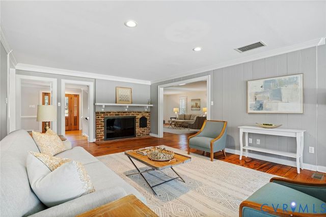 9804 Kingsbridge Rd, Henrico, VA 23238