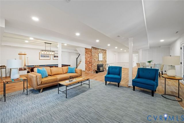 9804 Kingsbridge Rd, Henrico, VA 23238