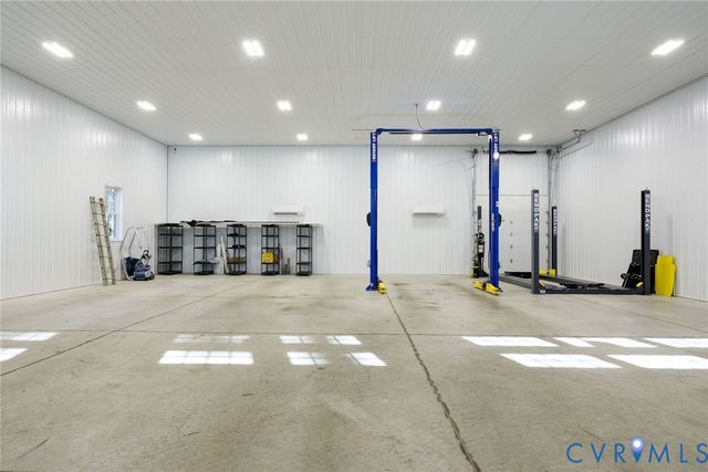 9804 Kingsbridge Rd, Henrico, VA 23238