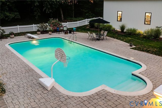 9804 Kingsbridge Rd, Henrico, VA 23238