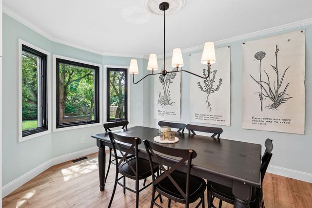 8888 Chateau Drive NW, Pickerington, OH 43147