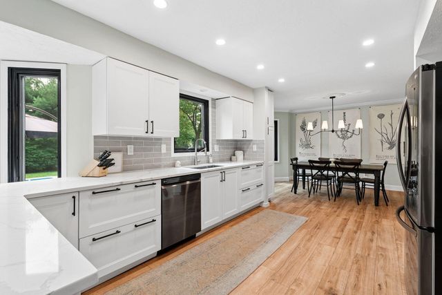 8888 Chateau Drive NW, Pickerington, OH 43147