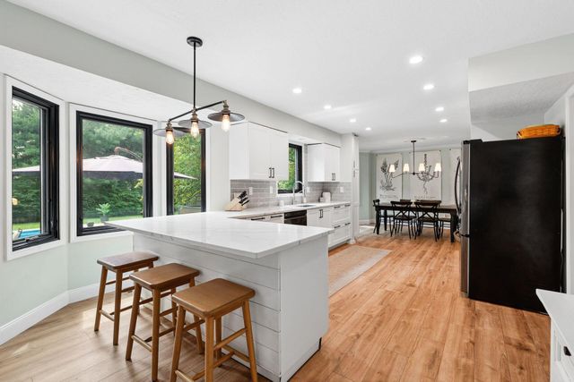 8888 Chateau Drive NW, Pickerington, OH 43147