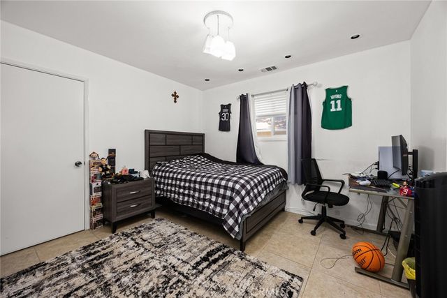 334 E Juanita Avenue, San Dimas, CA 91773