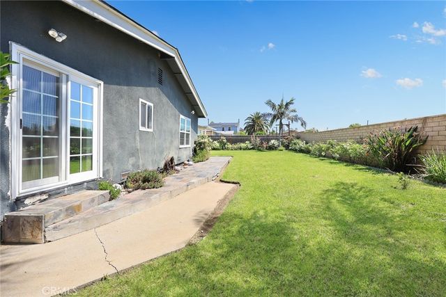 334 E Juanita Avenue, San Dimas, CA 91773