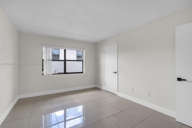 841 NE 207th Ln 3-201, Miami, FL 33179